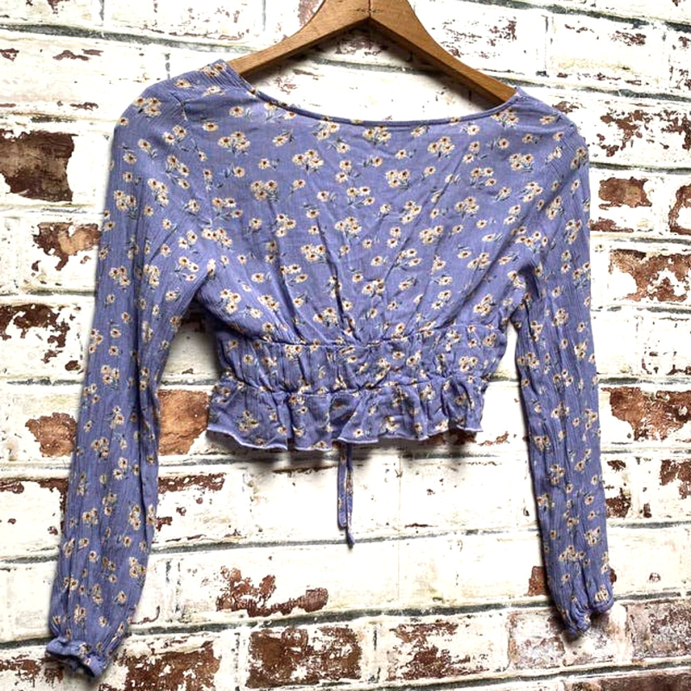 SHEIN Sweet Lilac Daisy Print Long Sleeve Deep V Cropped Waist Tie Blouse - Picture 11 of 12